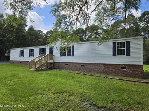 288 Lanier Ave, Rocky Point, NC 28457 photo 2