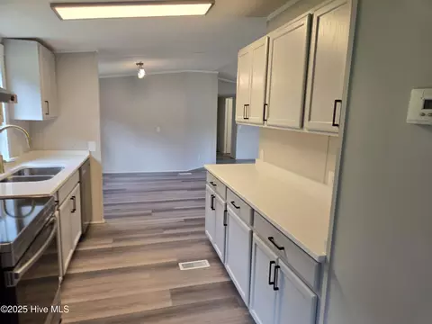 288 Lanier Ave, Rocky Point, NC 28457 photo 9