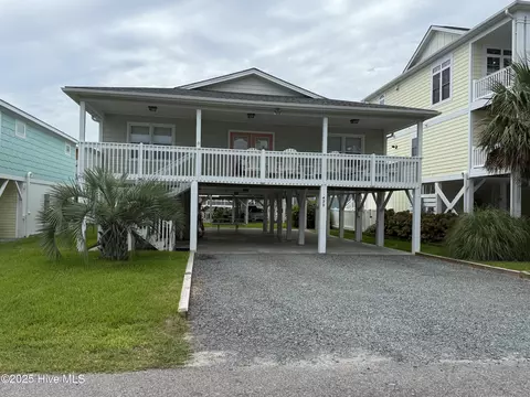 422 38th St, Sunset Beach, NC 28468