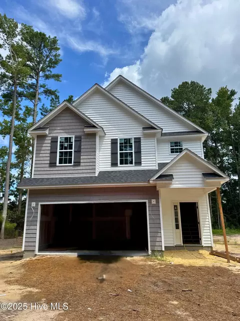 604 Club Pines Dr, Greenville, NC 27834