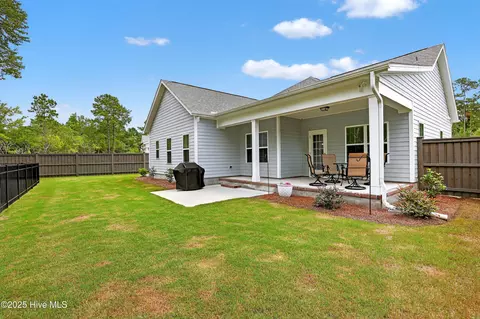 Exterior - 15 Streambed Way, Hampstead, NC 28443 photo 1 of 11