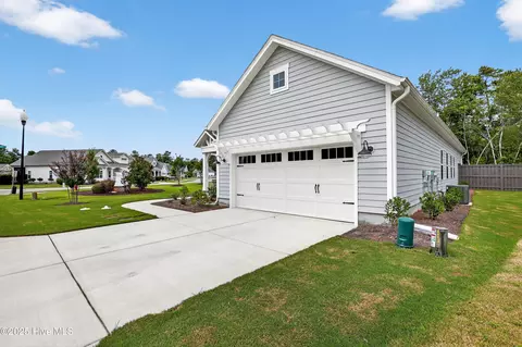 Exterior - 15 Streambed Way, Hampstead, NC 28443 photo 6 of 11