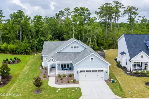 15 Streambed Way, Hampstead, NC 28443