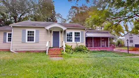 41 Orchard St, Sunbury, NC 27979