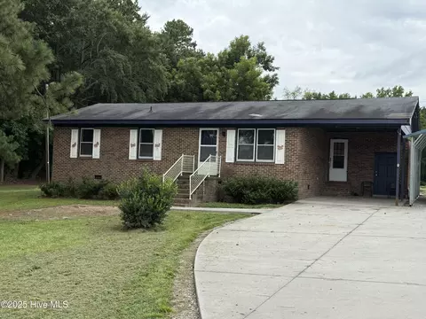 6050 Bottoms Dairy Rd, Elm City, NC 27822
