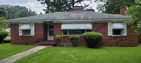 500 Greenmead Dr, Kinston, NC 28501