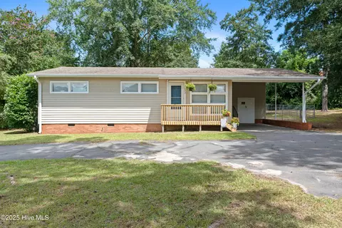 1033 Oak Ave, Rockingham, NC 28379