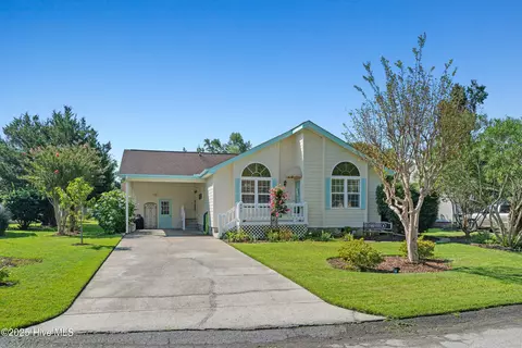 463 Saltaire Dr SW, Calabash, NC 28467