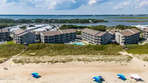 2111 W Fort Macon Rd #224, Atlantic Beach, NC 28512