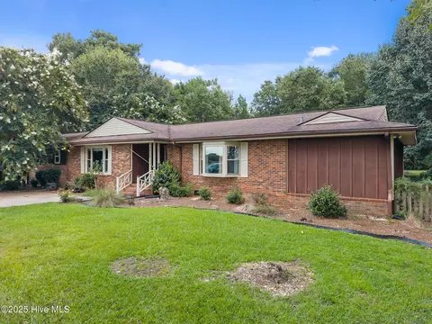 1413 Bud Hawkins Rd, Dunn, NC 28334