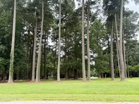 114 Green Ct E, Hertford, NC 27944