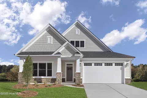 137 Lakeside Dr, Hertford, NC 27944