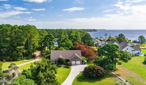 5529 Sandpiper Dr, Oriental, NC 28571