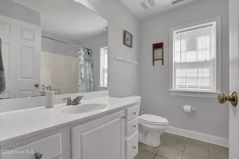 Bath - 104 Firefly Dr, Hampstead, NC 28443 photo 3 of 3