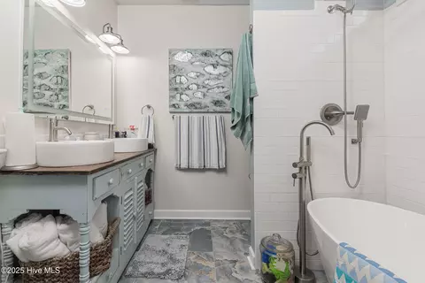 Bath - 120 Shell Rock Ln, Hubert, NC 28539 photo 1 of 7
