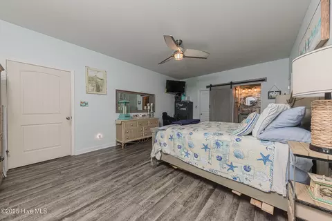 Bedroom - 120 Shell Rock Ln, Hubert, NC 28539 photo 8 of 13