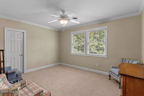Bedroom - 305 Tall Ships Ln, Hampstead, NC 28443 photo 4 of 7