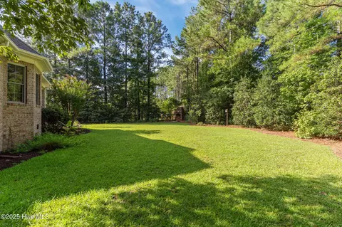 Exterior - 305 Tall Ships Ln, Hampstead, NC 28443 photo 8 of 11