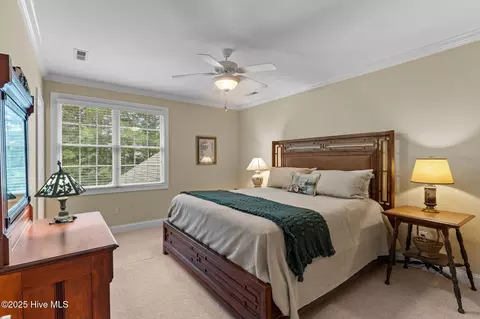 Bedroom - 305 Tall Ships Ln, Hampstead, NC 28443 photo 6 of 7