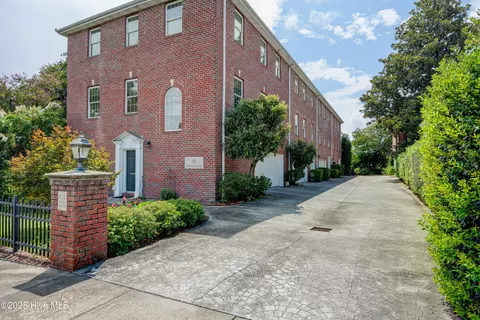 622 S 2nd St #4, Wilmington, NC 28401