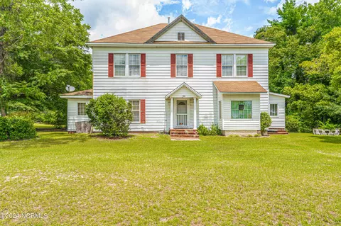 801 Monroe St, Carthage, NC 28327