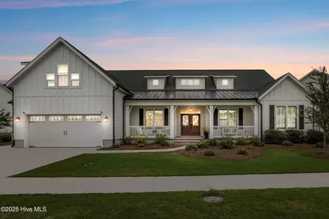 227 Leas Ln, Hampstead, NC 28443