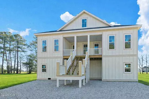 4007 Tarpon Dr, Oriental, NC 28571