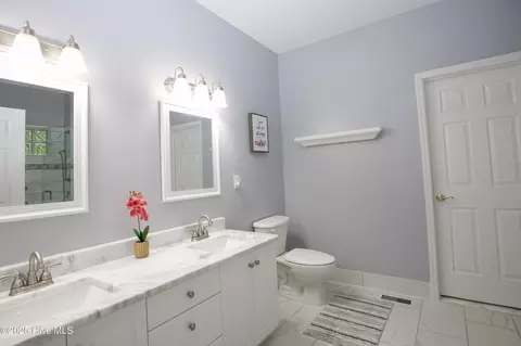 Bath - 370 Fairway Ct, Pinehurst, NC 28374 photo 3 of 5