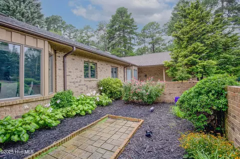 Exterior - 370 Fairway Ct, Pinehurst, NC 28374 photo 6 of 18