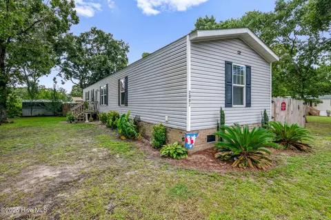 2097 Seashore Hills Rd SW, Supply, NC 28462