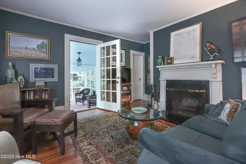 Living - 185 Cherokee Rd, Pinehurst, NC 28374 photo 6 of 6
