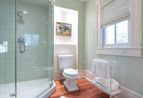 Bath - 185 Cherokee Rd, Pinehurst, NC 28374 photo 3 of 4