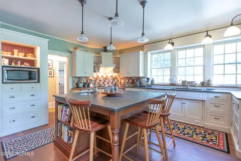 Kitchen - 185 Cherokee Rd, Pinehurst, NC 28374 photo 2 of 3