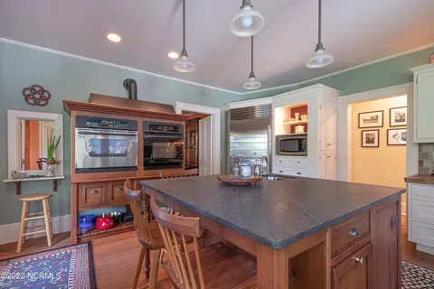 Kitchen - 185 Cherokee Rd, Pinehurst, NC 28374 photo 3 of 3