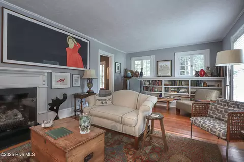 Living - 185 Cherokee Rd, Pinehurst, NC 28374 photo 2 of 6