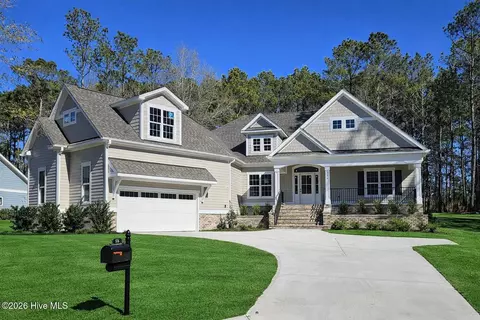 576 Hearthside Dr SE, Bolivia, NC 28422
