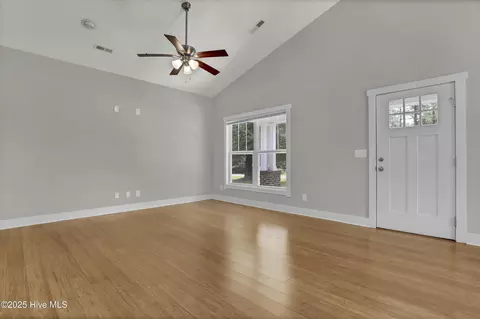 185 Van Riggs Rd, Hubert, NC 28539 photo 10