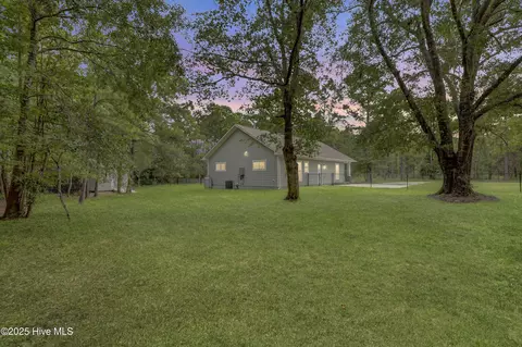 185 Van Riggs Rd, Hubert, NC 28539 photo 3