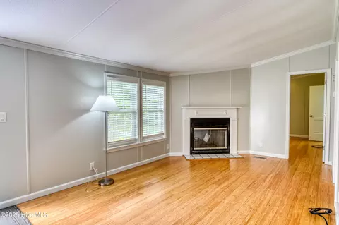 120 S Burning Tree Dr, Hampstead, NC 28443 photo 8