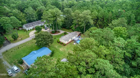 120 S Burning Tree Dr, Hampstead, NC 28443 photo 3