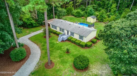 120 S Burning Tree Dr, Hampstead, NC 28443 photo 2