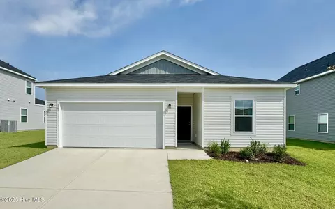 506 Bellefonte Ct, Richlands, NC 28574