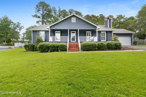 1809 Sandcrest Dr, Rockingham, NC 28379