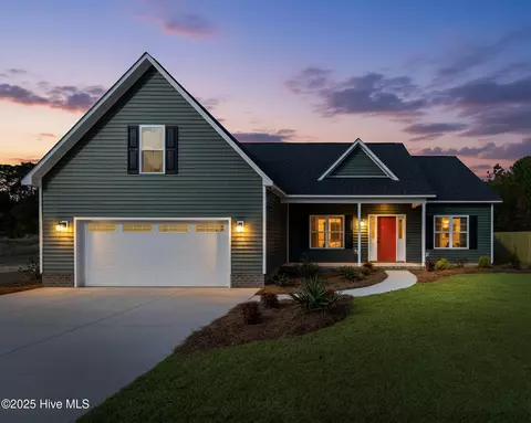 682 Crump Farm Rd # A, New Bern, NC 28562