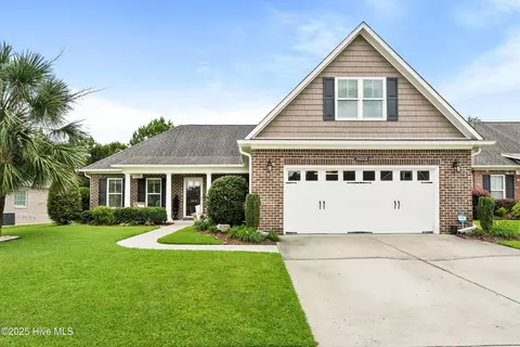 1052 Lanterns Ln, Leland, NC 28451