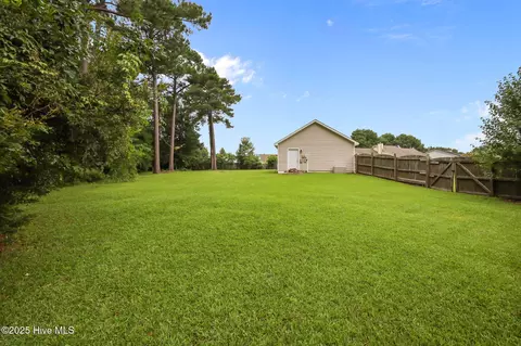 Exterior - 446 Dion Dr, Hubert, NC 28539 photo 6 of 6