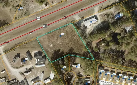 377 Ocean Hwy W, Supply, NC 28462