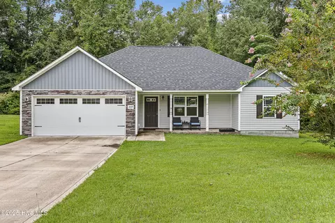 209 Gillcrest Ct, Jacksonville, NC 28540