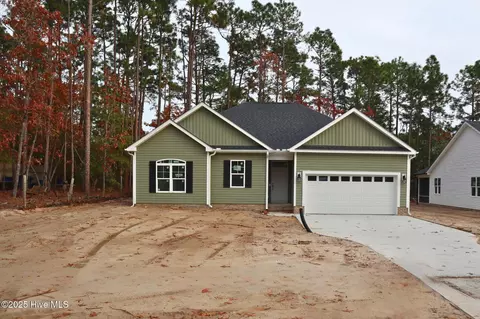 1854 Salisbury Rd, Southport, NC 28461