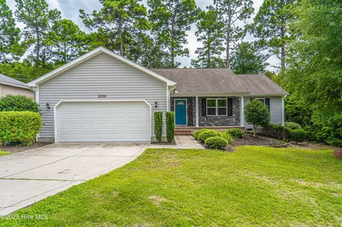 2255 Longleaf Dr W, Pinehurst, NC 28374